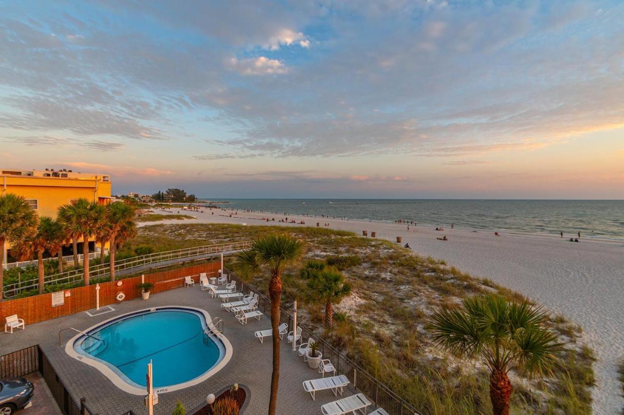 Beachfront Madeira Norte St. Pete Beach Buitenkant foto