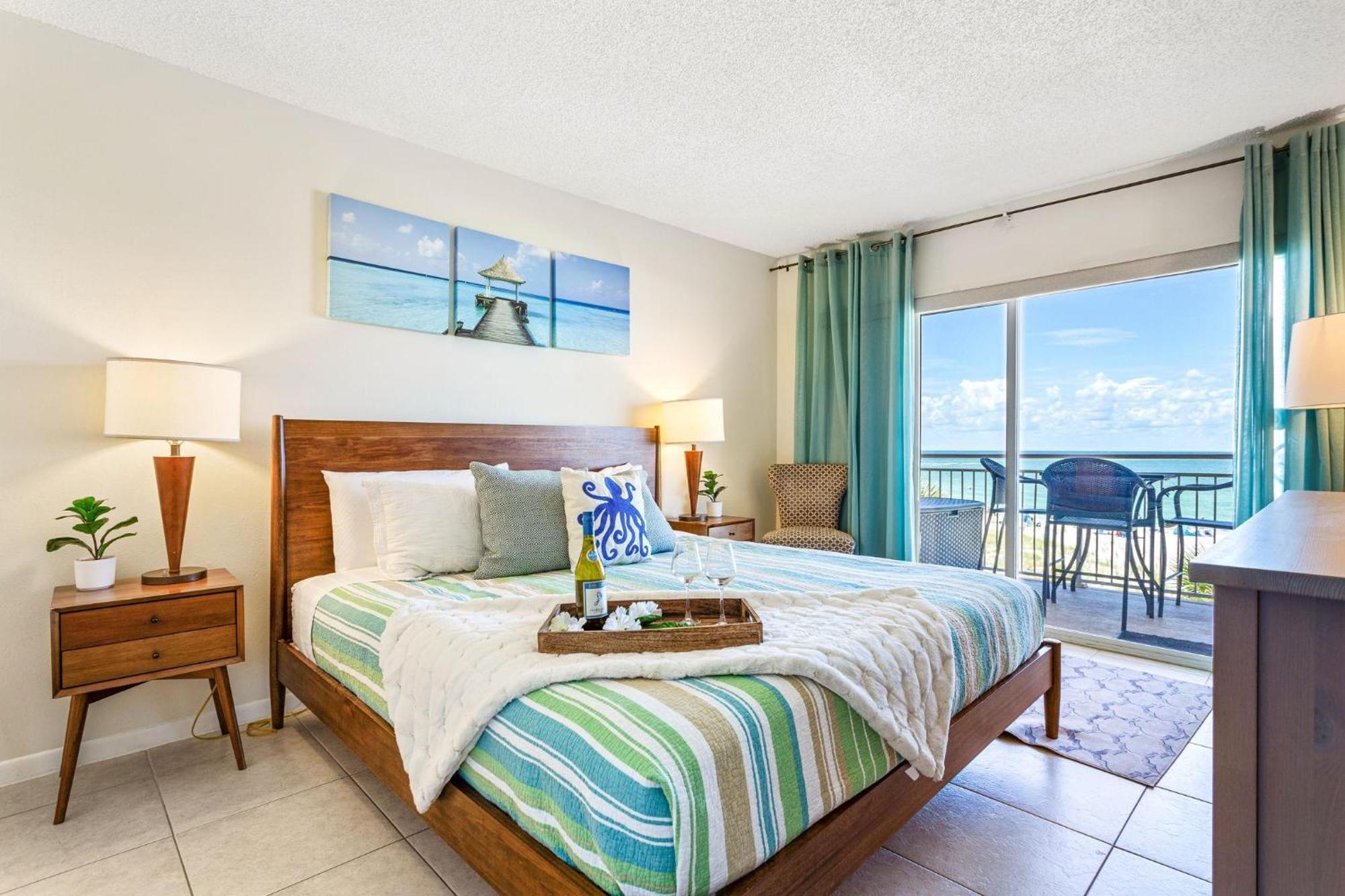 Beachfront Madeira Norte St. Pete Beach Buitenkant foto